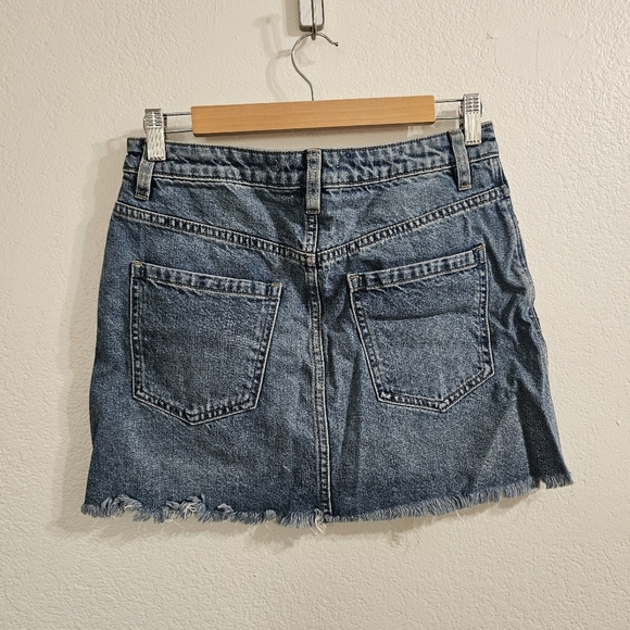 FREE PEOPLE WE THE FREE Blue Zipper Denim Skirt Size 27 - Picture 2 of 7
